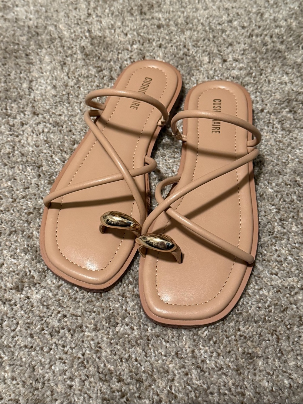 Cushionaire Nude Strappy Toe-Ring Sandals with Gold Accent
